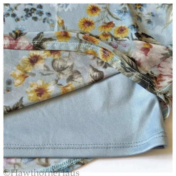 I.N. STUDIO Floral Flutter Sleeve Button Down Top Size XL Stretch Layered - Picture 2 of 7